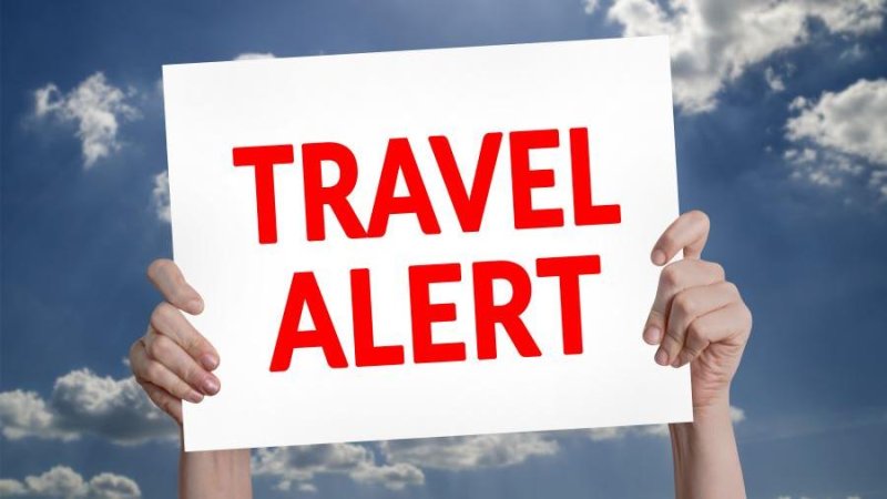 Предупреждение о поездках. Фото: shutterstock