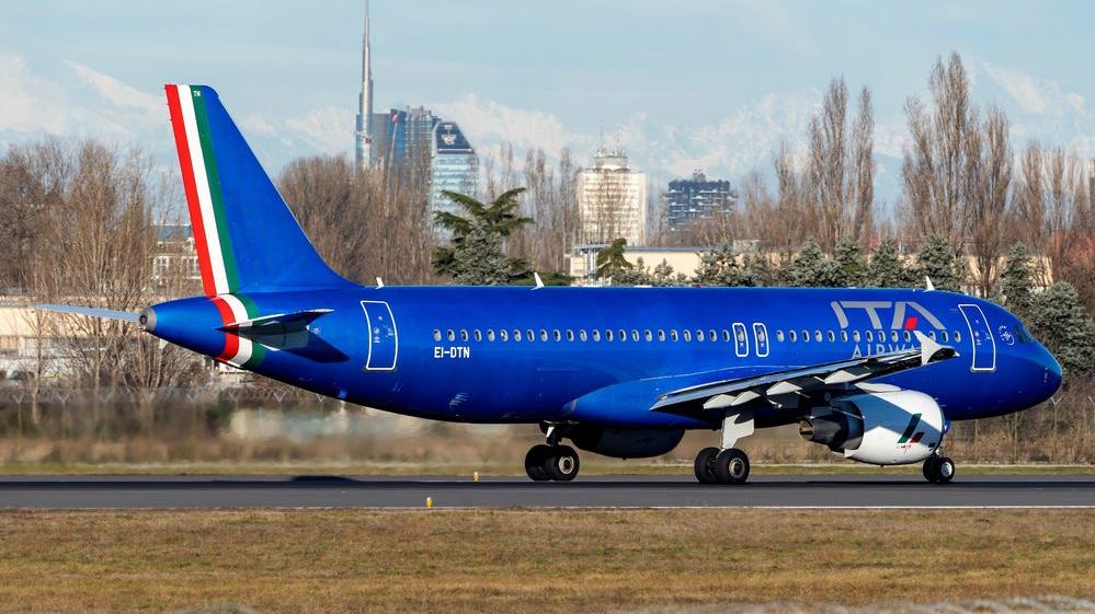 ITA AIRWAYS. צילום: shutterstock