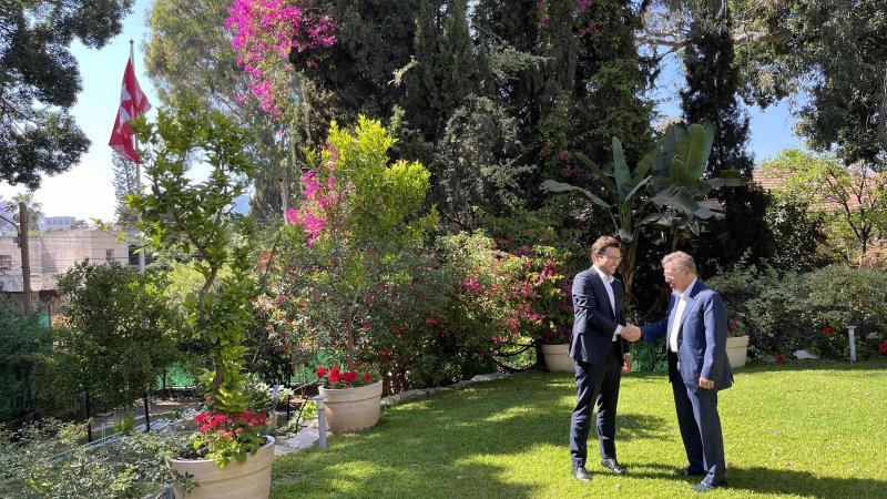 אורס בוכר,שגריר שוויץ ומרכוס הגנברוך, מנכ"ל קבוצת לופטהנזה. צילום: יח"צ לופטהנזה אורס בוכר,שגריר שוויץ ומרכוס הגנברוך, מנכ"ל קבוצת לופטהנזה. צילום: יח"צ לופטהנזה