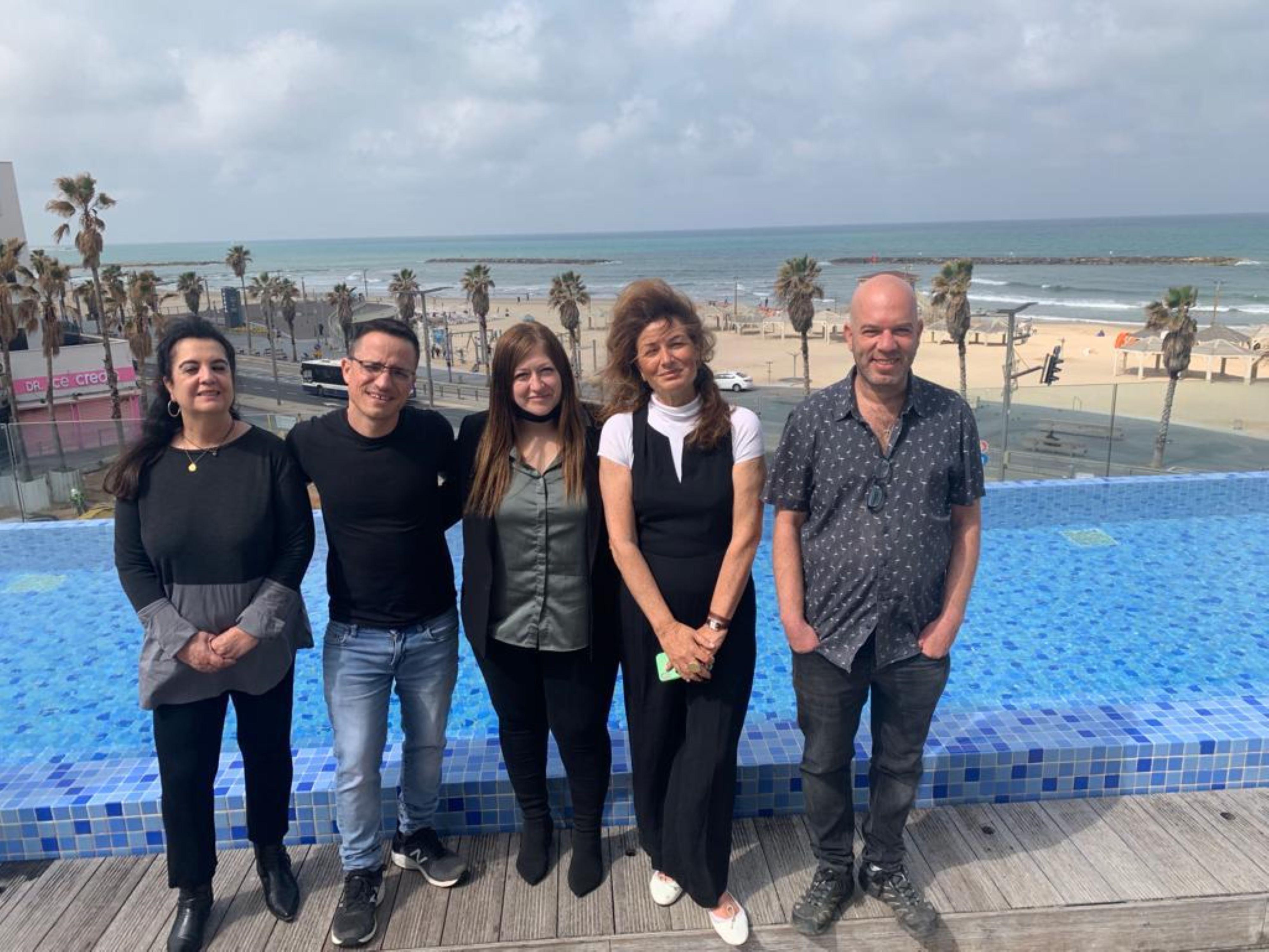 מימין אסף חמץ, סיגלית בן חיון, לילך גיטלמן, משה רדמן ושרי סימנטוב. צילום: יחצ