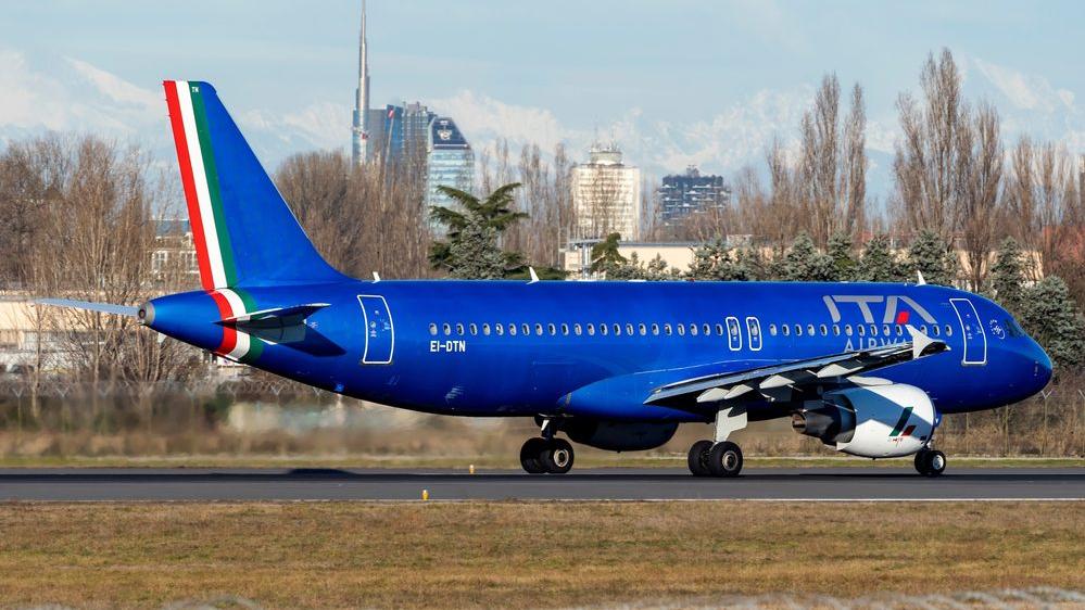 ITA AIRWAYS. צילום: shutterstock