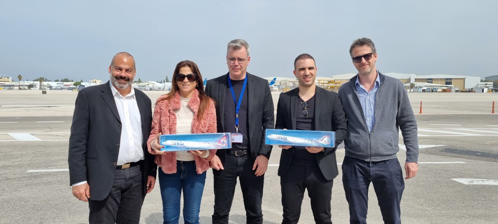 מימין: אלון סולר, ח"כ רון כץ, עוז ברלוביץ, ח"כ מירב בן ארי, גדי טפר. צילום: אנה שמולביץ