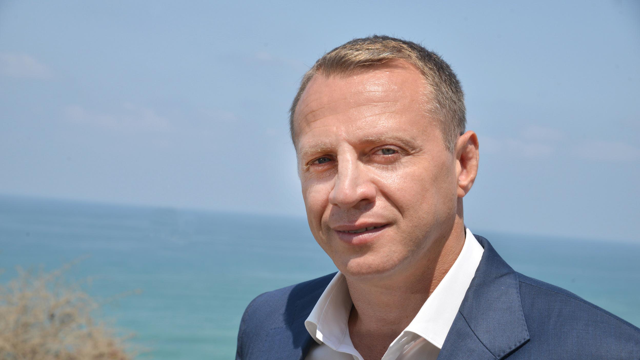 יואל רזבוזוב. צילום: תמר מצפי
