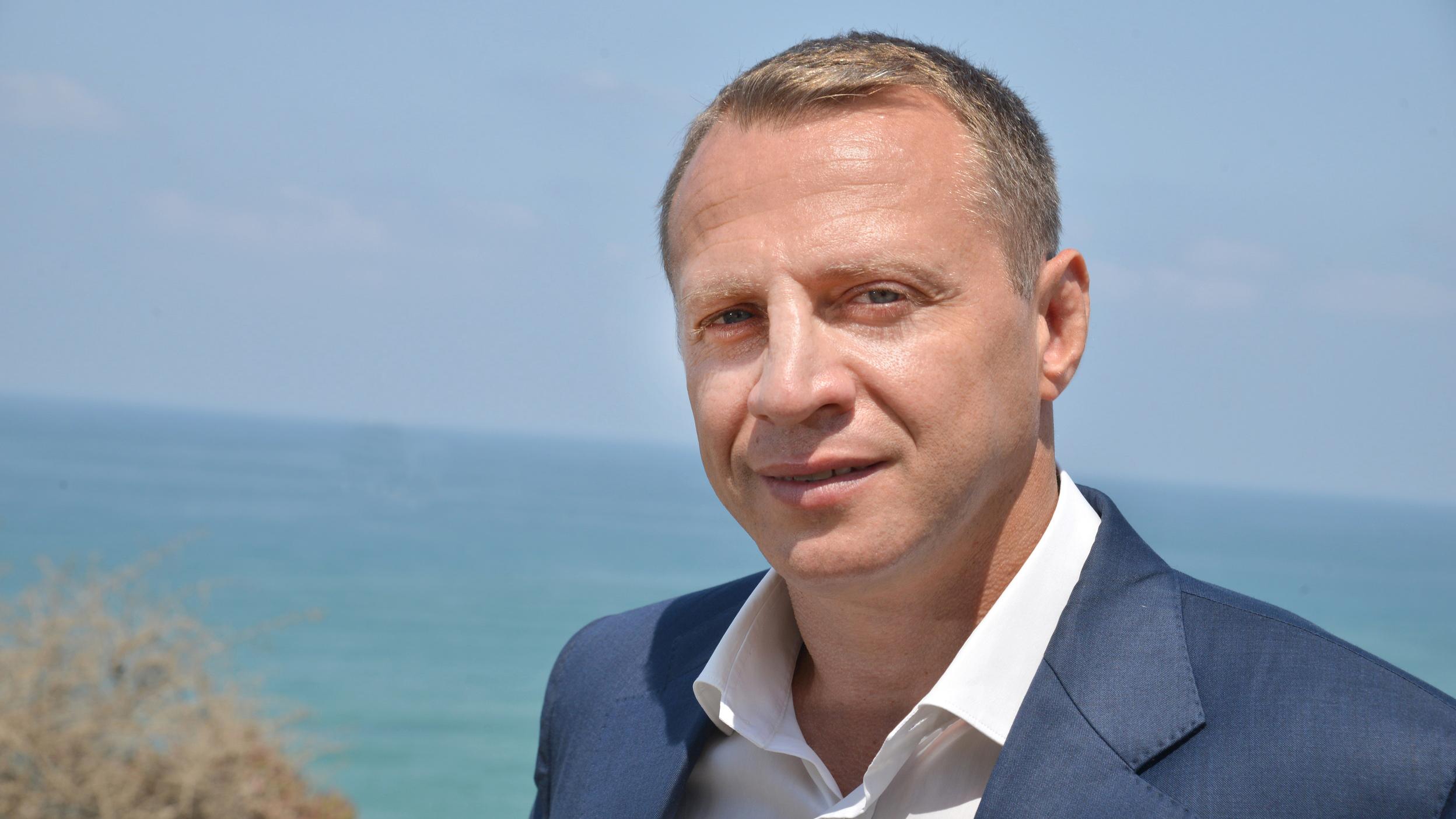 יואל רזבוזוב. צילום: תמר מצפי