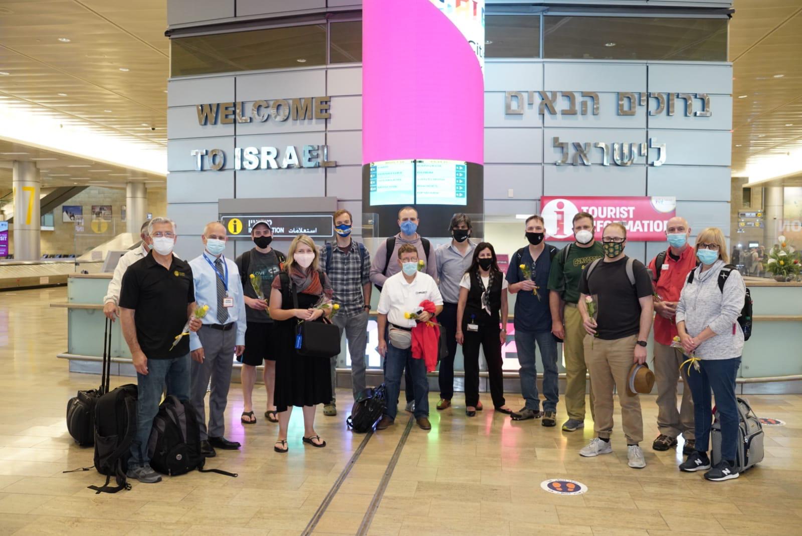 שרת התיירות עם התיירים.צילום: מיכאל דימנשטיין, לע״ם