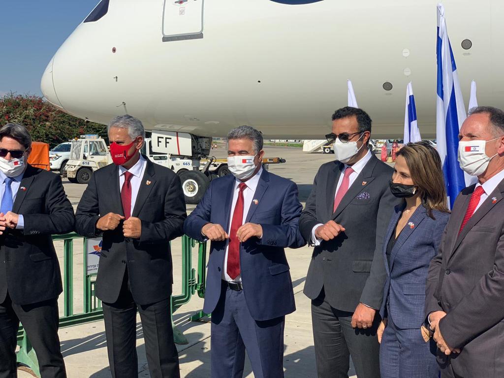 המשלחת מבחריין נוחתת לראשונה בנתב״ג. צילום: משרד התיירות