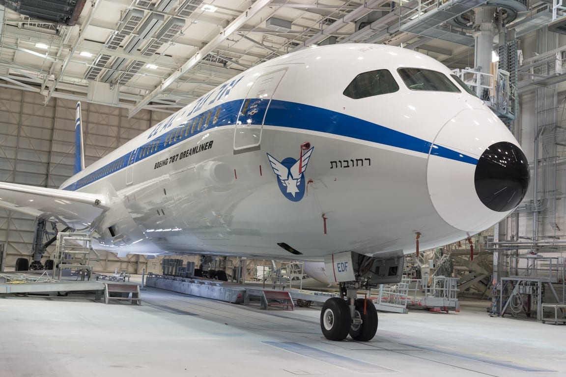 מטוס 787-900 של אל על. צילום: Timothy Stake, Boeing