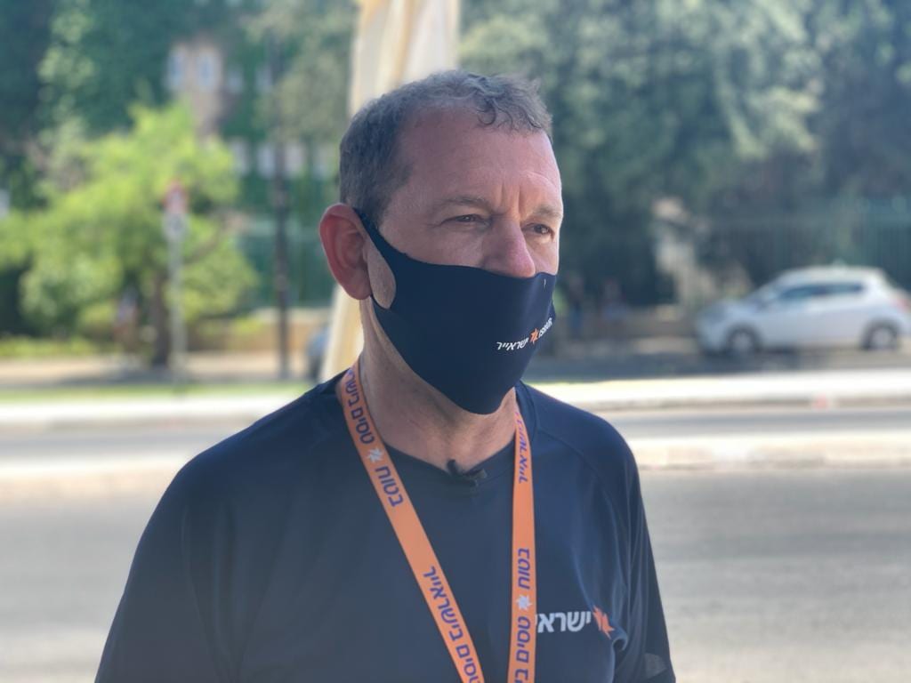 אורי סירקיס, מנכ"ל ישראייר בהפגנת ענף התיירות. צילום: מערכת פספורט