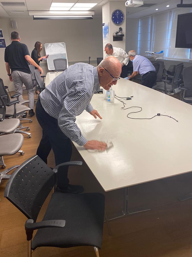 חדר הישיבות בתום הישיבה באל על. צילום: באדיבות אל על