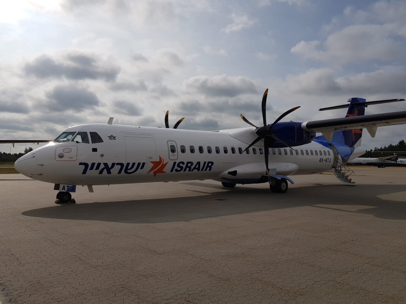 ATR 72. ישראייר. צילום: יח"צ
