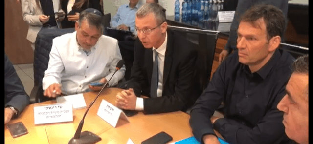 מימין: אמיר הלוי והשר לוין הבוקר