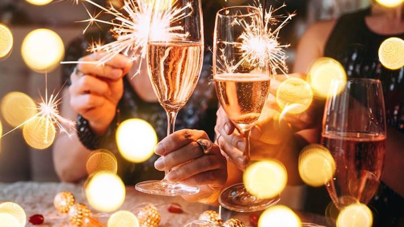 New Year's Eve celebrations: Photo: fornStudio, Shutterstock
