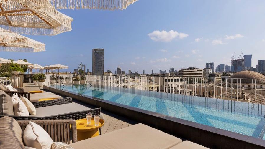 מלון אלברטו תל אביב של רשת ישרוטל. צילום:   אסף פינצ'וק
