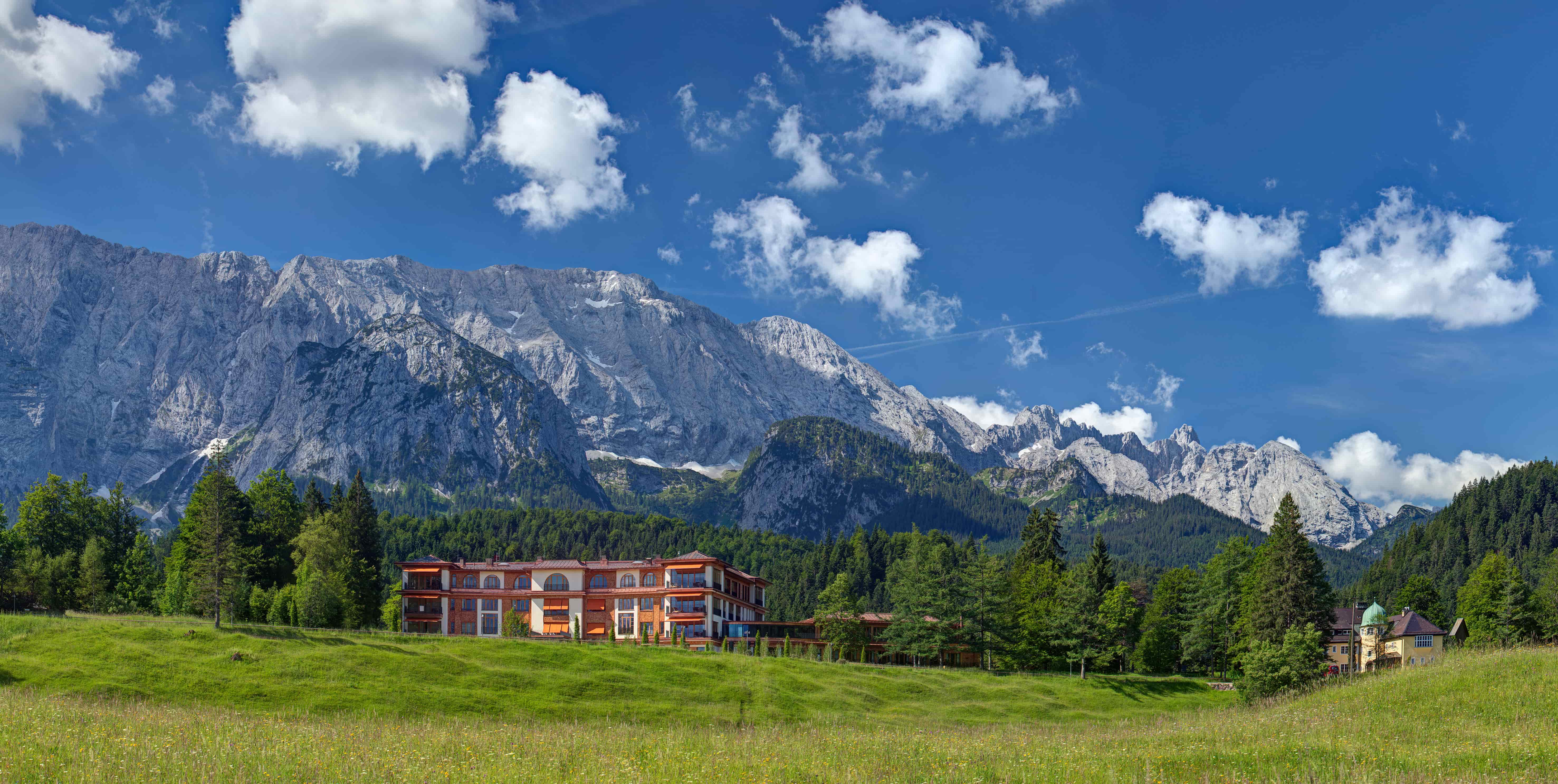 Courtesy: SCHLOSS ELMAU