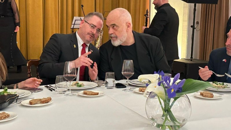 The festive dinner at the presidential palace. Photo: Eriona Cami
