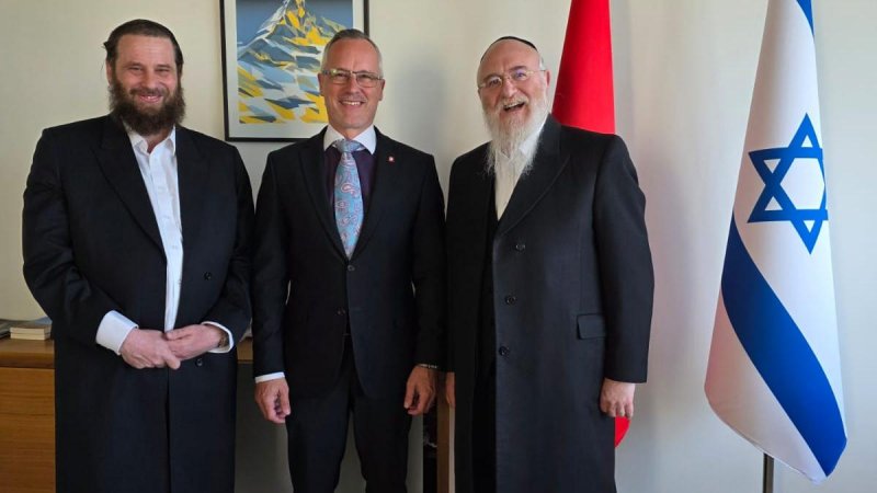 Swiss Ambassador meets with Haredi tourism representatives. Photo: PassportNews