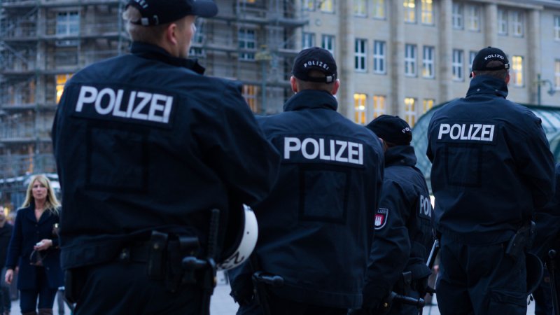Hamburg Police. Photo: Shutterstock
