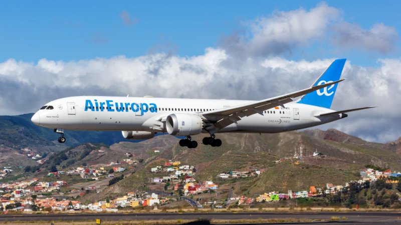 Air Europa. Photo: SHUTTERSTOCK