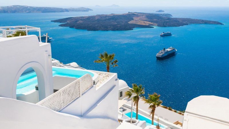 Santorini. Photo: SHUTTERSTOCK