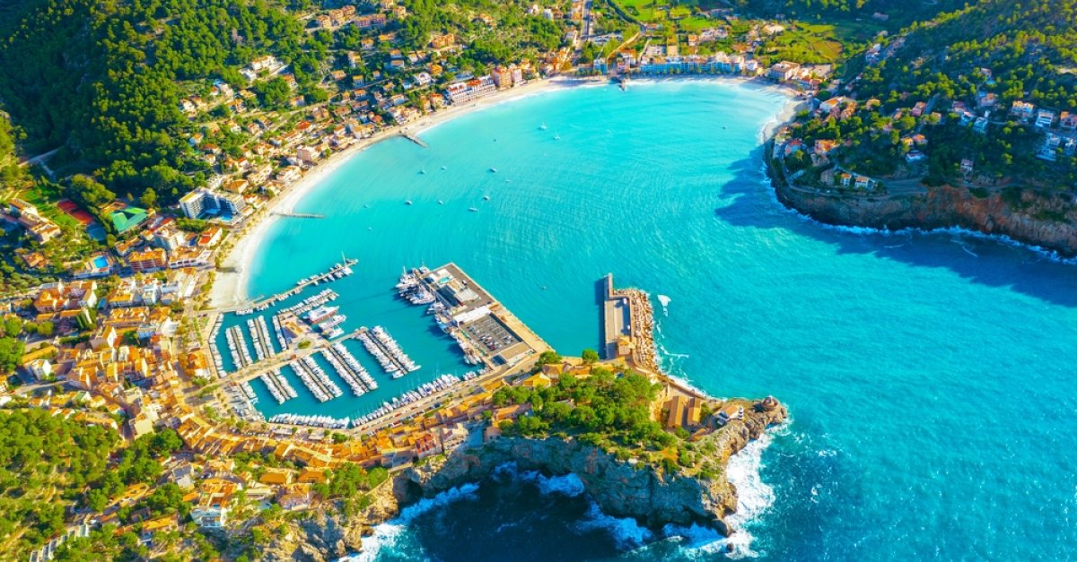 historic-move-by-air-canada-first-direct-flight-from-montreal-to