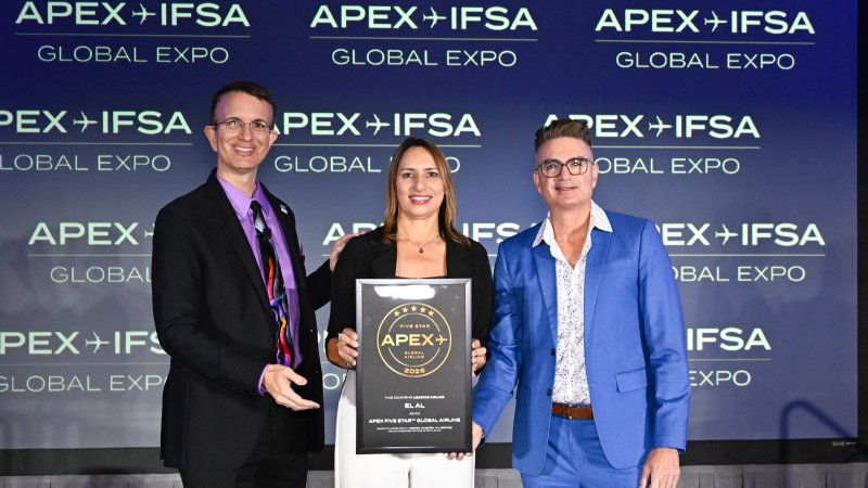 El Al's VP of Customer Service Oren Cohen Butansky, El Al's CEO Dina Ben Tal Ganancia, and APEX CEO Joe Leader. Photo: El Al Communications
