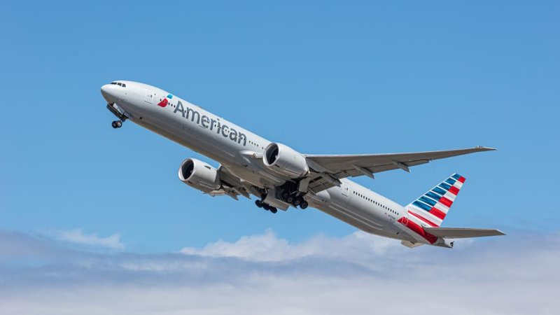 A wide-body Boeing 777 of American Airlines. Photo: Abdul N Quraishi - Abs / Shutterstock