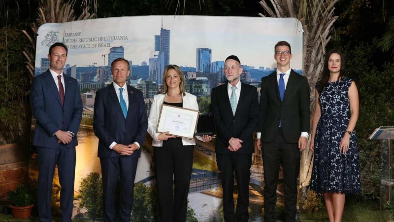 Center: Hila Hermolin Ronen. Photo: Muli Goldberg