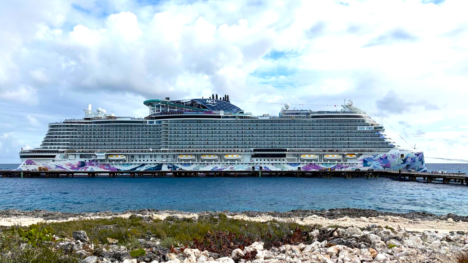 The NCL LUNA ship in the Bahamas. Photo: Amit Cotler