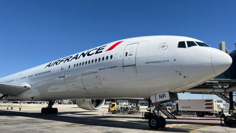 Флагманский самолет Air France в аэропорту Бен-Гурион. Фото: ПаспортиНьюз