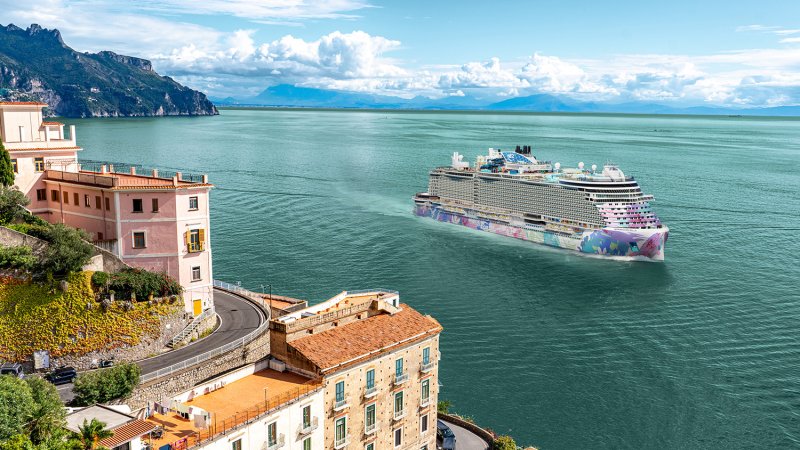 האוניה NCL BELLA (צילום: Norwegian Cruise Line)