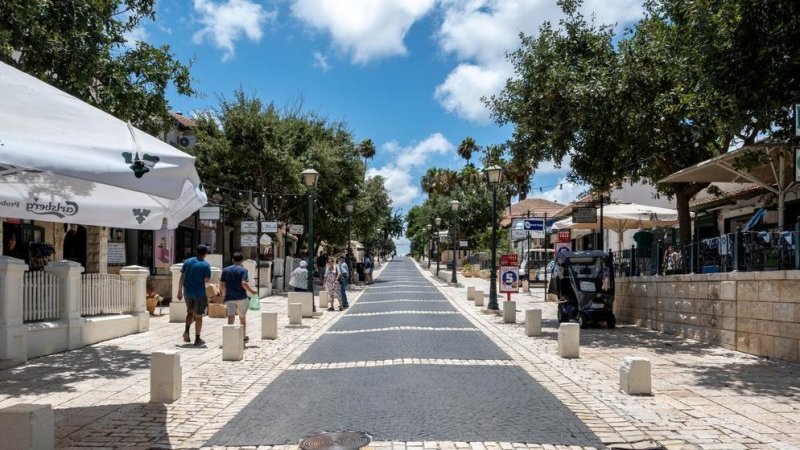 Далеко за пределами пешеходной зоны. Фото: Shutterstock