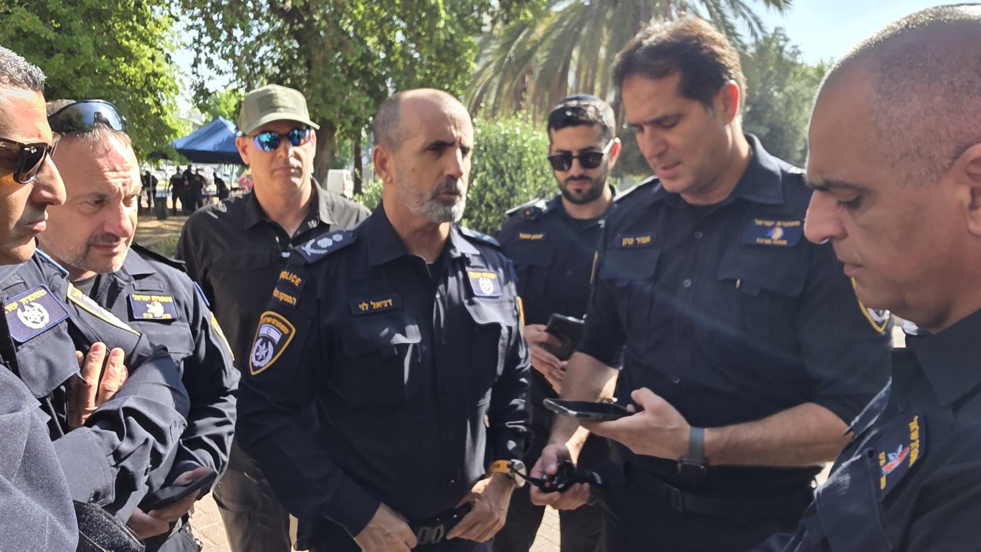 מפכ"ל המשטרה בזירת האלימות ברמלה. צילום: דוברות משטרת ישראל