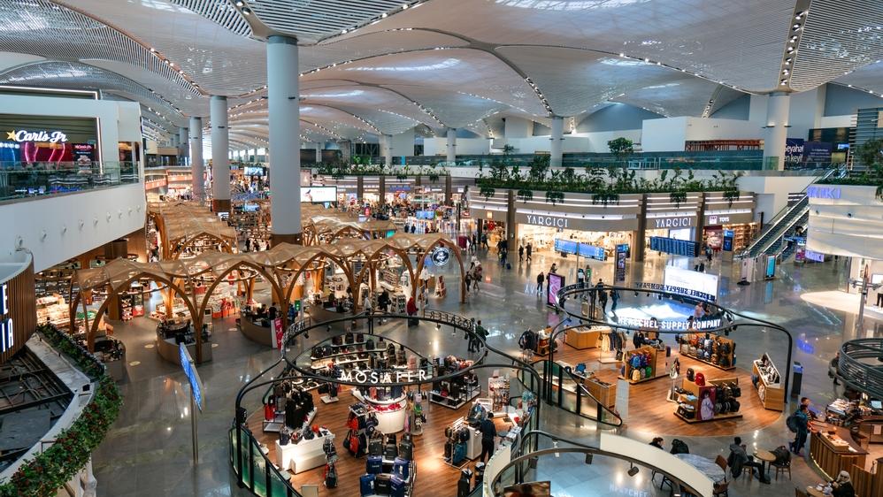 Istanbul Airport/ Shutterstock