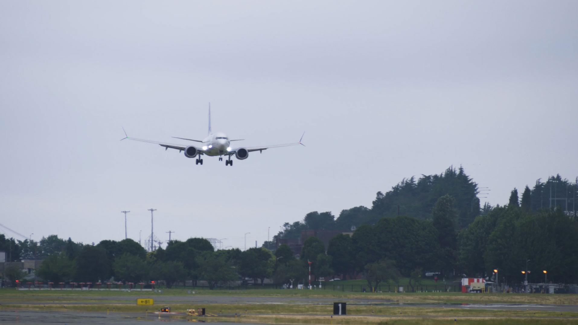 המטוס הגדול במשפחת 737 MAX השלים את טיסות ההסמכה ומתקרב לאישור הסופי. צילום: Boeing/ Ryan Coe
