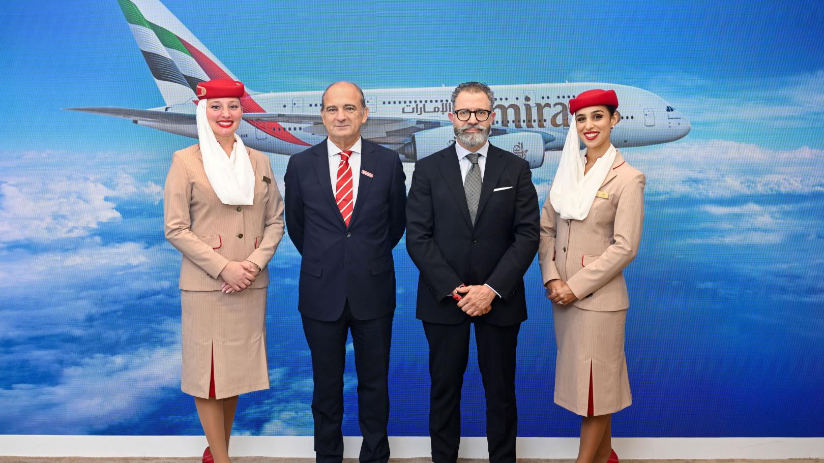 Emirates-Bologna-Signing. צילום: Emirates