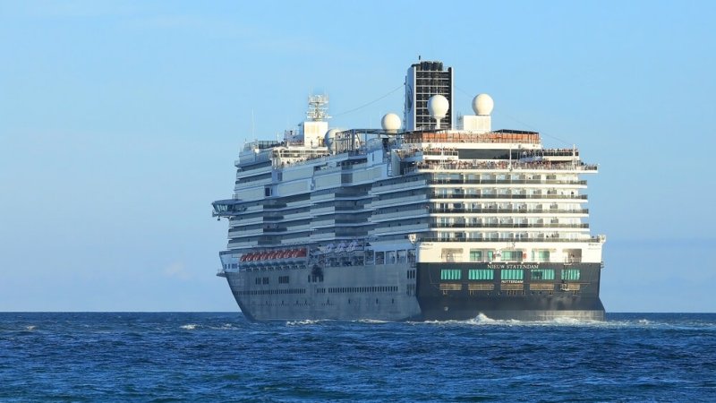 האונייה Nieuw Statendam של הולנד אמריקה ליןי. צילום: shutterstock, Jillian Cain Photography