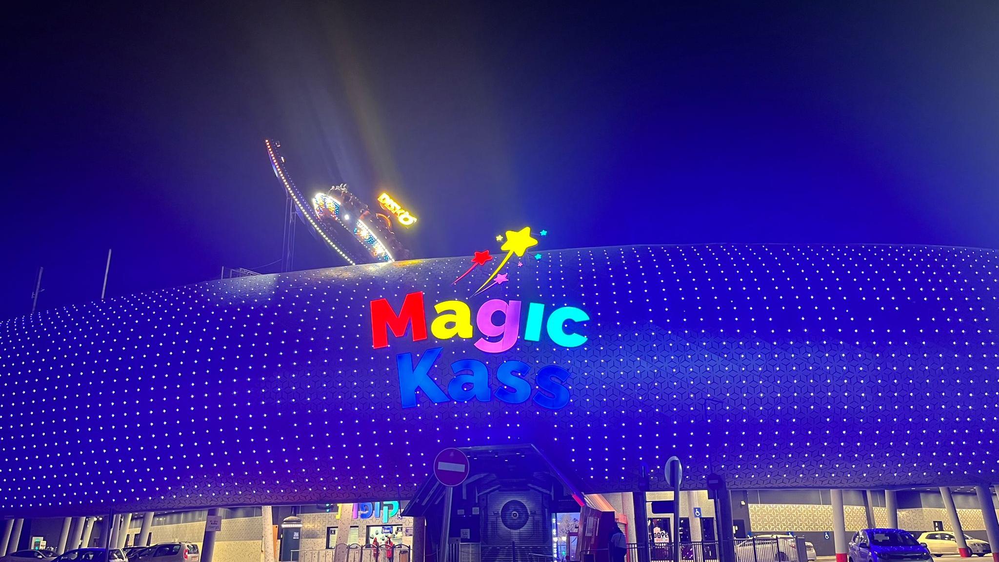 יואר בסגול ה-Magic Kass. צילום: יח״צ 