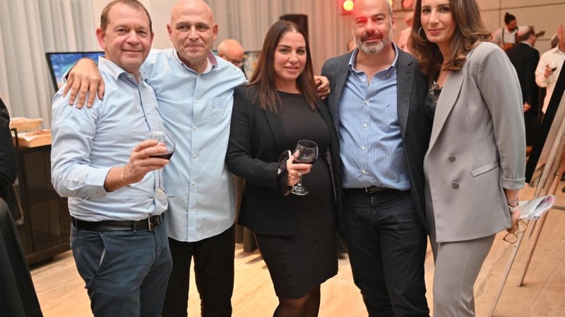 מימין: אהרון, טפר, מגן, פתאל וסירקיס. צילום: ניב שטיינברג