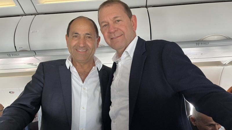 אורי סירקיס ורמי לוי באיסטנבול. צילום: פספורטניוז אורי סירקיס ורמי לוי באיסטנבול. צילום: פספורטניוז
