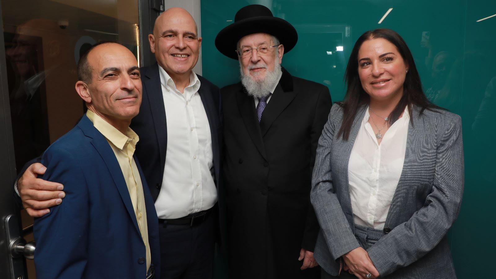 מימין: מגן, הרב לאו, פתאל וגמזו. צילום יח"צ דנה קופל