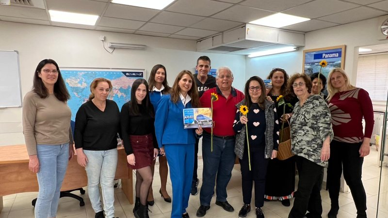 בכירי ק.ל.מ במשרדי דיזנהאוז רמה״ש. צילום: יח״צ