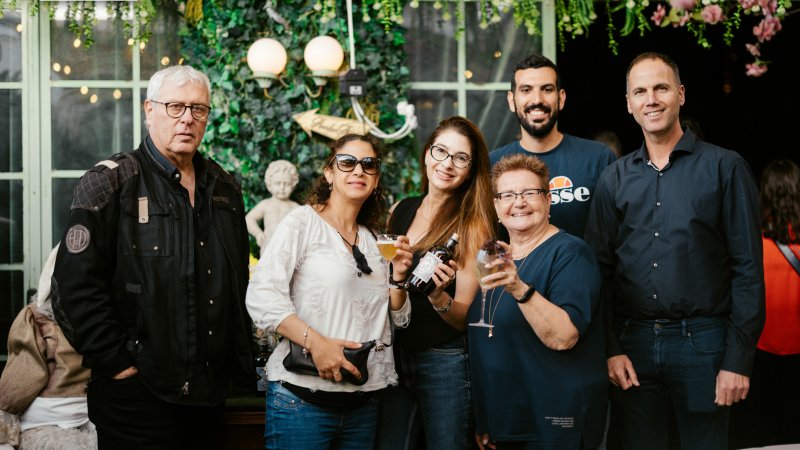 נטלי בזז, רוחמה אורן,&nbsp;ויהודית קרטוצ'ווילי מדיזנהויז, ואלי ברגמן מעדי טורס. צילום: איטה איירוויז