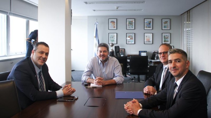 מימין: אביטן, סלע, השגריר הארגנטינאי וזוהר. צילום: פרטי מימין: אביטן, סלע, השגריר הארגנטינאי וזוהר. צילום: פרטי
