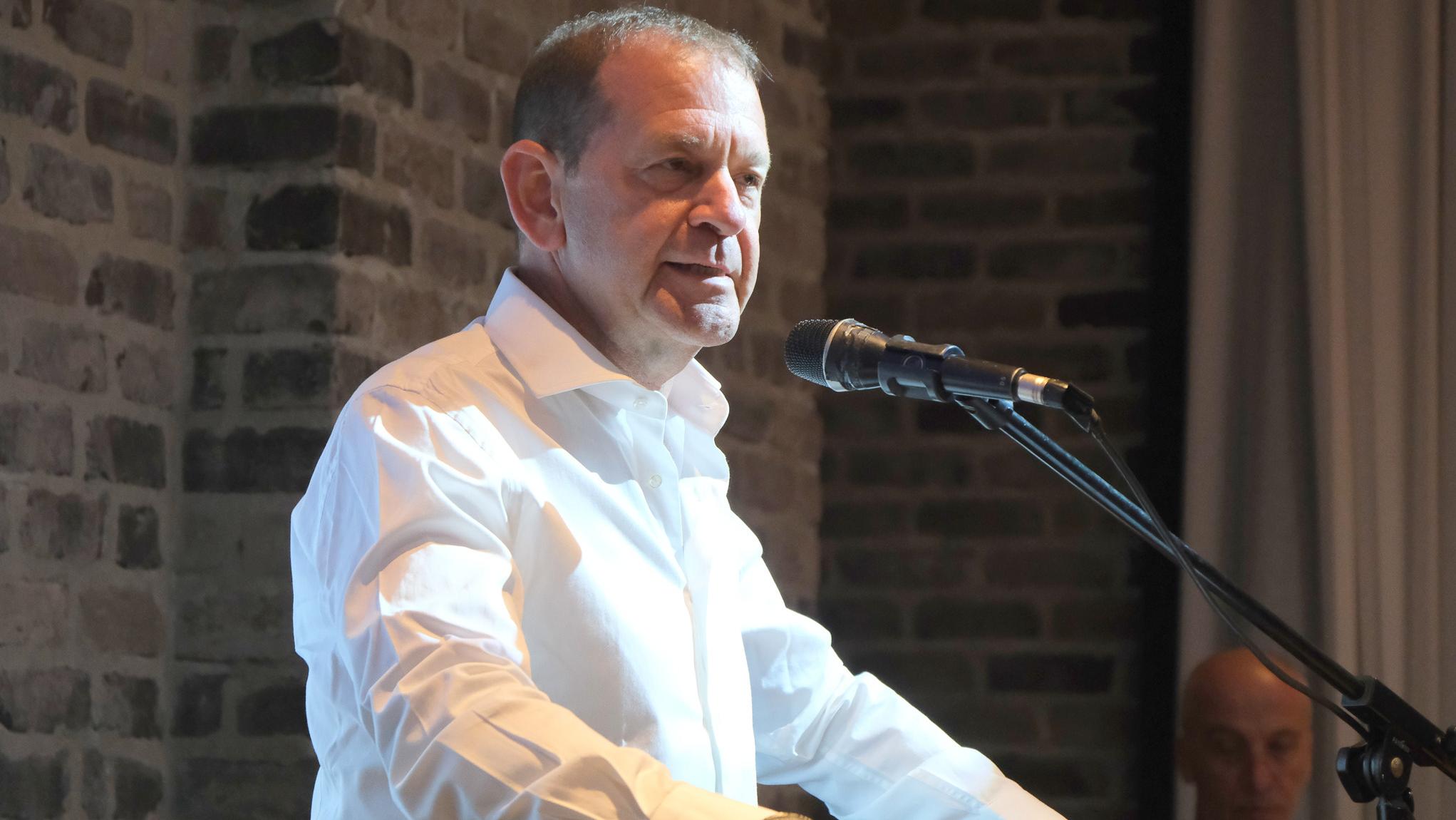 אורי סירקיס, מנכ