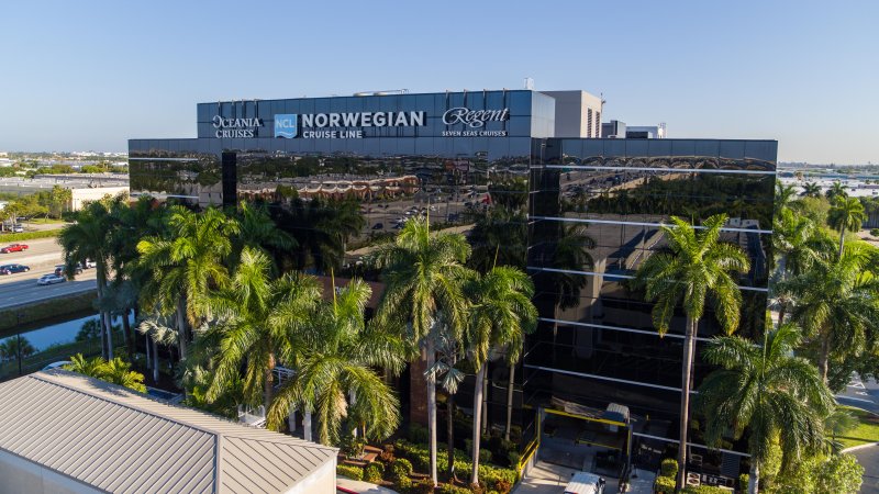 מטה Norwegian Cruise Line Holdings במיאמי. צילום: NCL מטה Norwegian Cruise Line Holdings במיאמי. צילום: NCL