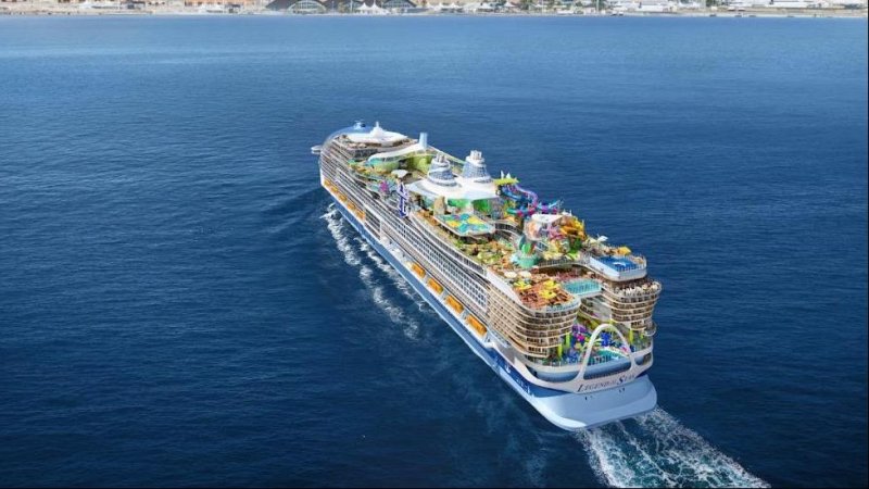 האונייה Legend of the Seas. צילום: יח"צ רויאל קריביאן