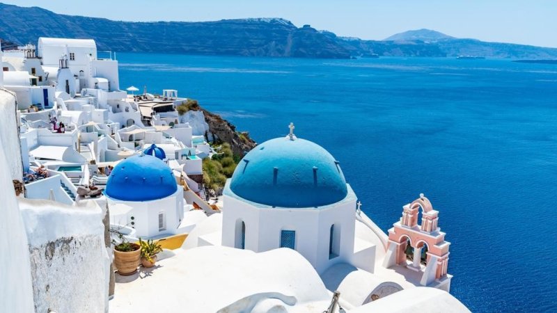 Santorini Island. Photo: Gino Lorenzo Gennaro, Shutterstock
