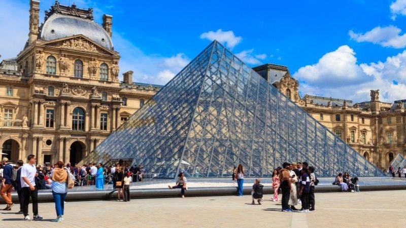 Louvre Museum. Photo: Shutterstock