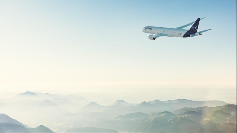 Photo: LUFTHANSA