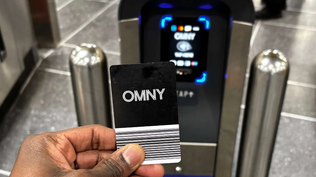 Moving to OMNY. Photo: John F. Kennedy Airport